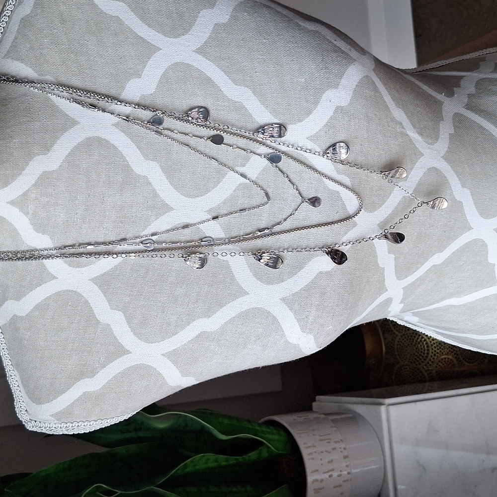 HALOGEN 4 Layered necklace